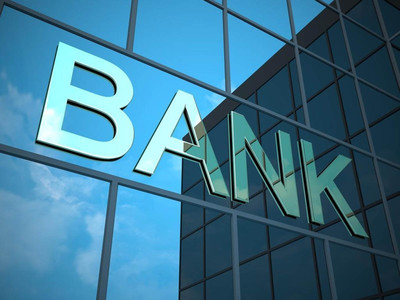 Какие принадлежности используют банки в работе