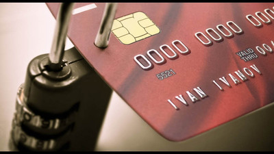 Как защитить реквизиты своей банковской карточки?