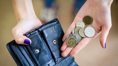 Предлагаемые зарплаты в Омской области выросли всего на 126 рублей за полгода