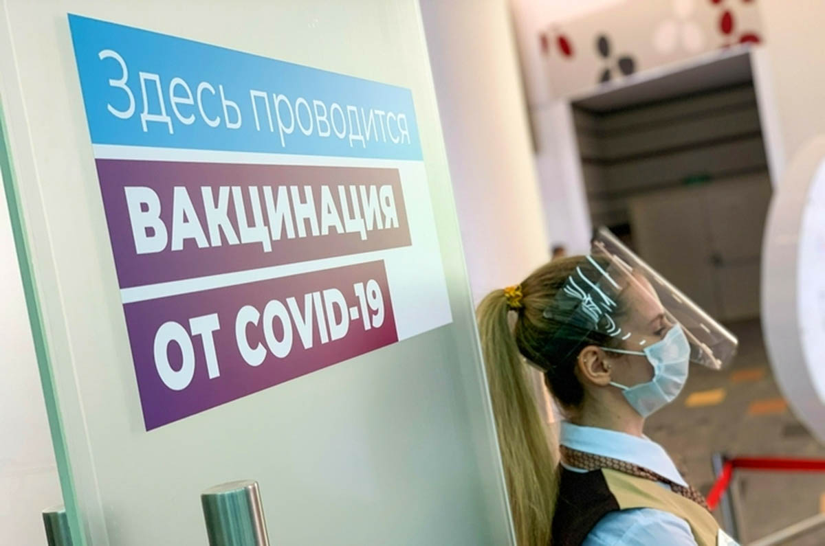 53% жителей Омской области против вакцинации, и это один из самых высоких показателей по стране