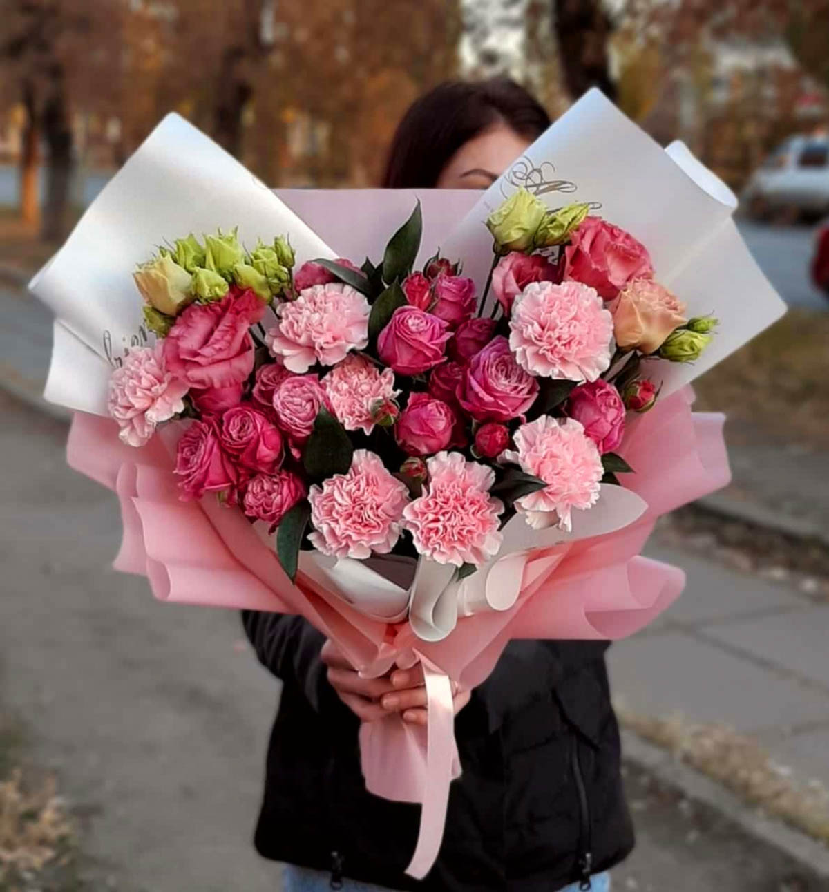 Заказ цветов в Омске с доставкой