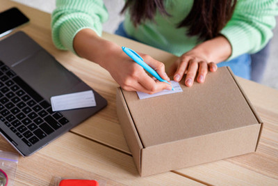 Прочитать публикацию «Коробки для маркетплейсов: Ваш надежный помощник в упаковке» Коробки для маркетплейсов: Ваш надежный помощник в упаковке