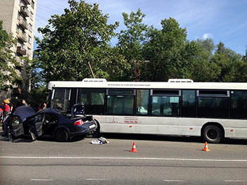Столкнулись два пассажирских автобуса и Toyota