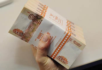 У местных омских чиновников зарплата будет зависеть от собранных ими налогов