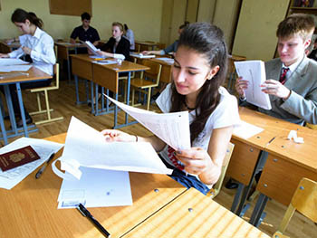 Омским выпускникам предложили написать о вечном