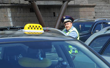 Штраф для нелегальных таксистов поднимут до 30 тысяч рублей