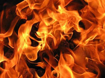 Сельчанин из Омской области чуть не погиб, когда загорелся его дом