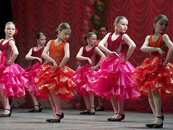 Юные танцоры из Омска завоевали Гран-при на конкурсе в Казани