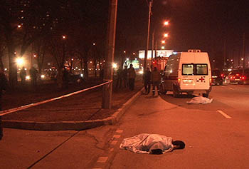 В центре Омска «Ниссан» с девушкой за рулем столкнулся с «Хондой», которой управлял юноша
