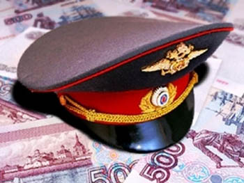 Сотрудница омской полиции подозревается во взятке в три миллиона
