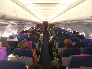 Теперь авиапассажиры для экономии на покупке билета будут летать стоя