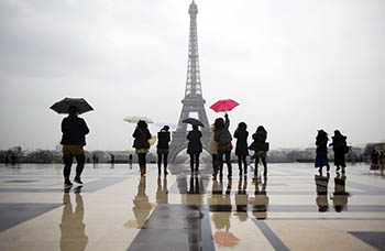Туризм во Франции несет убытки по вине паразитов - «постельных кнопок»