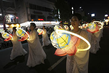 В Корее проходит традиционный и любимый туристами Фестиваль фонарей