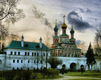 Святые ворота монастыря