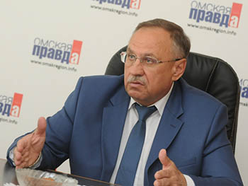 Омский министр образования решил стать пенсионером