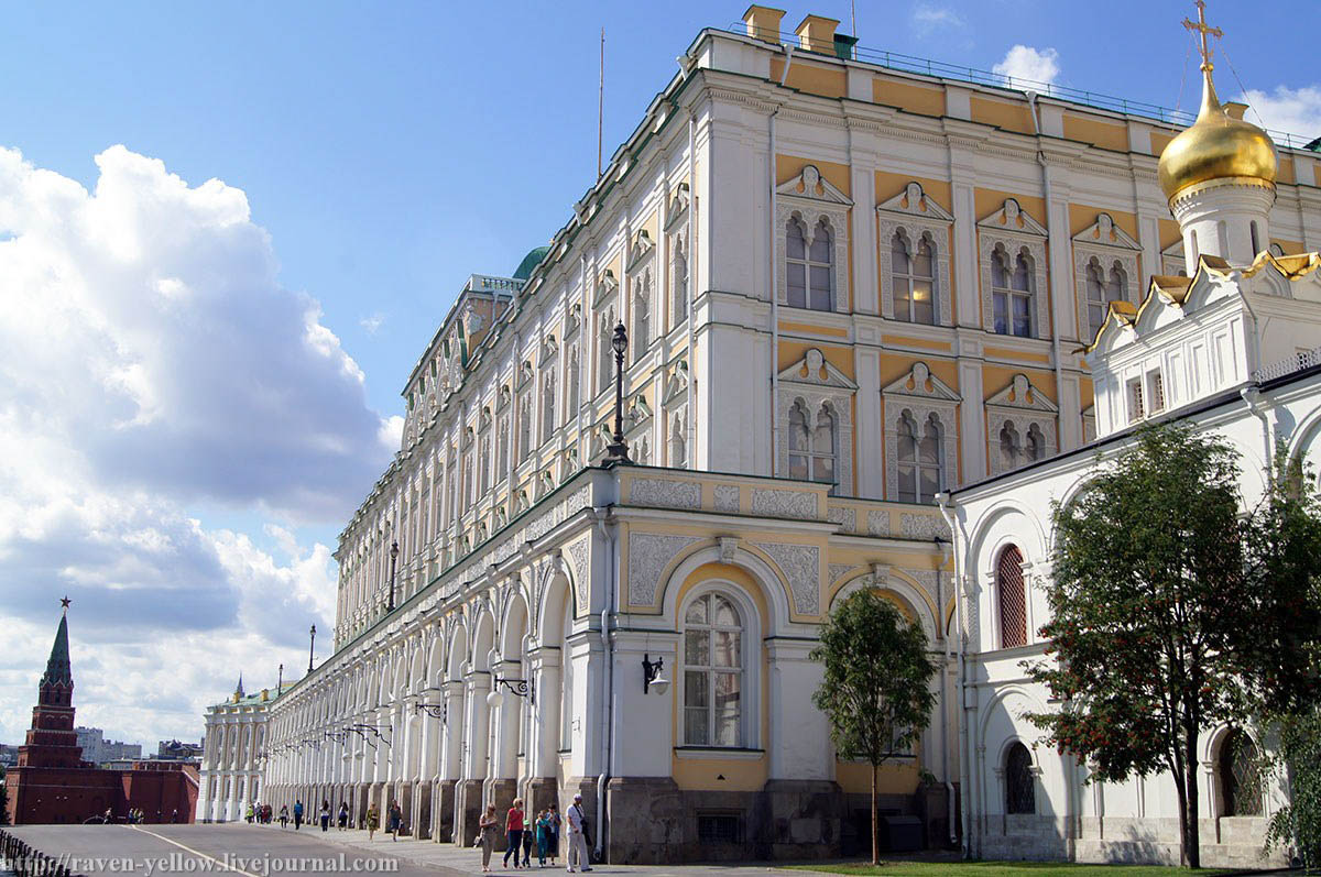 Фото 2: Галерея искусств Церетели и дворец Долгоруковых