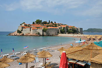 Отдохнуть в Черногории за 8 € в сутки
