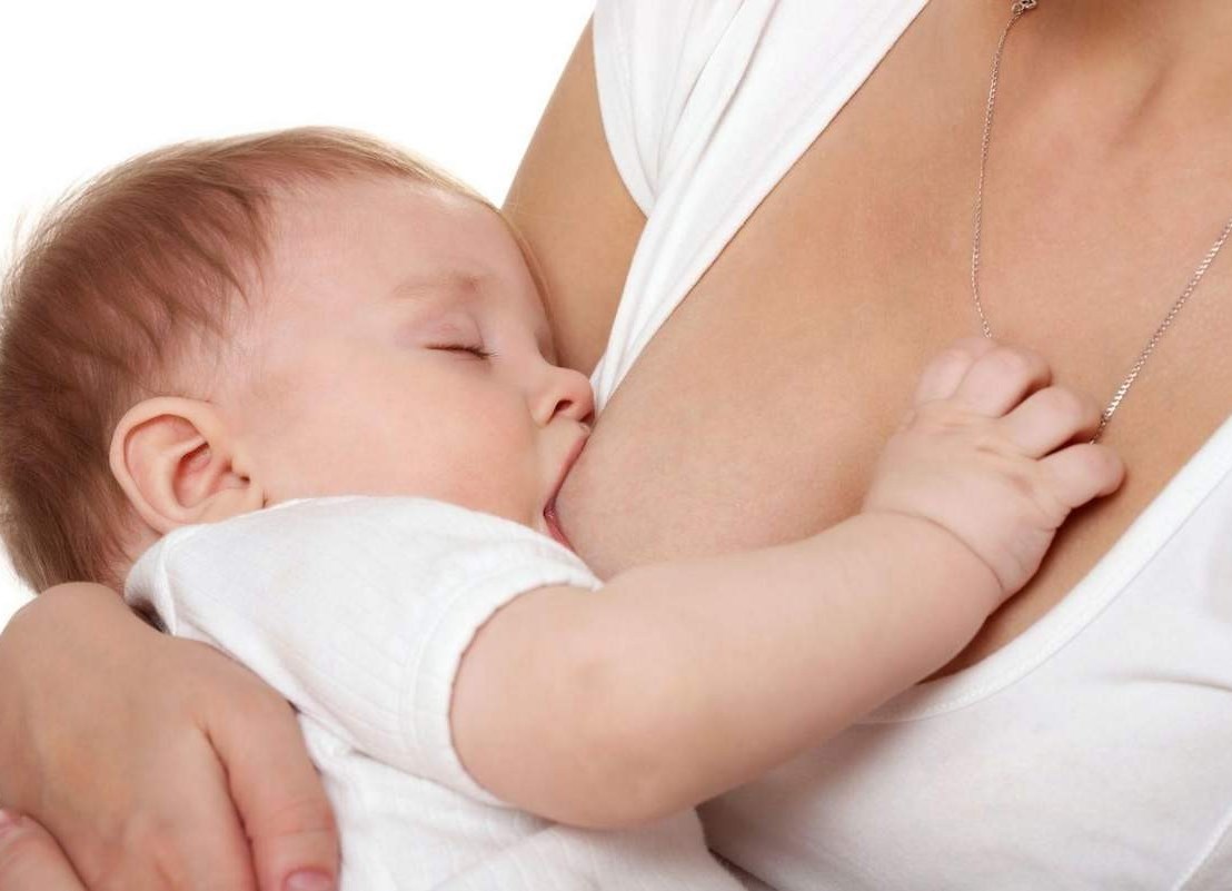 Кормить ли ребенка грудью